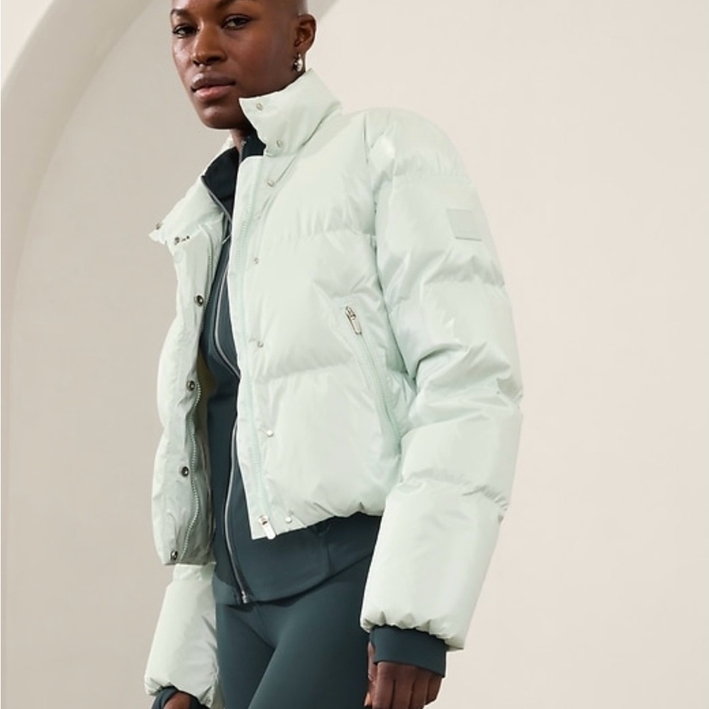 Athleta Summit down jacket in Glacier, size M